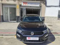 Usado VW T-Roc Advance 116 CV (85 kW) 2018 Negro SUV