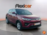 Usado SsangYong Tivoli 128 CV (94 kW) 2023 Rojo SUV