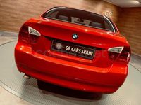 Usado BMW 318 122 CV (89 kW) 2006 Rojo Berlina
