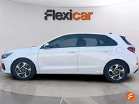 Usado Hyundai i30 120 HP (88 kW) 2024 Branco Sedan