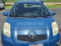 Usado Toyota Yaris 87 CV (63 kW) 2006 Azul Berlina