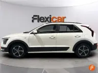 Usado Kia Niro 141 CV (103 kW) 2022 Blanco SUV