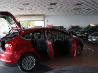 Usado Ford Focus Trend 115 CV (84 kW) 2012 Rojo Berlina