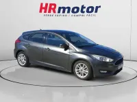 Usado Ford Focus Trend+ 125 CV (91 kW) 2015 Gris Utilitario