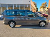 Usado VW Caddy Maxi 122 CV (89 kW) 2023 Gris / plata Monovolumen