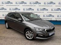 Usado Skoda Scala Ambition 110 CV (80 kW) 2022 Gris Utilitario