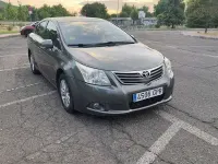 Usado Toyota Avensis Advance 126 CV (92 kW) 2009 Marrón Berlina