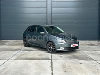 Usado Skoda Fabia Ambition 95 CV (69 kW) 2018 Gris / plata Utilitario