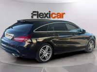 Usado Mercedes CLA200 Shooting Brake 136 CV (100 kW) 2018 Negro Familiar