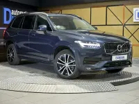 Usado Volvo XC90 Momentum 235 CV (172 kW) 2021 Gris / plata SUV
