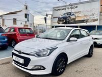 Usado Hyundai i20 90 CV (66 kW) 2017 Blanco Berlina