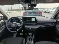 Usado Hyundai Bayon 101 CV (74 kW) 2025 Gris SUV