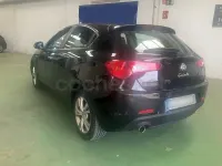 Usado Alfa Romeo Giulietta Distinctive 105 CV (77 kW) 2012 Negro Utilitario