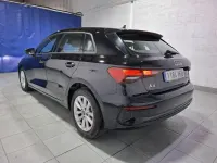 Usado Audi A3 110 CV (80 kW) 2022 Negro Berlina