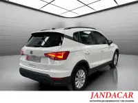 Usado Seat Arona Style 110 CV (80 kW) 2023 Blanco SUV