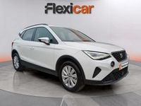 Usado Seat Arona Style 110 CV (80 kW) 2022 Blanco SUV