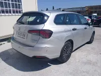Usado Fiat Tipo 130 CV (95 kW) 2022 Gris / plata Familiar