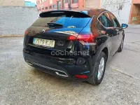 Usado DS Automobiles DS4 Crossback Connected Chic 131 CV (96 kW) 2018 Negro SUV