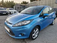 Usado Ford Fiesta Trend 68 CV (50 kW) 2009 Azul Berlina