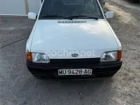 Usado Ford Escort Ghia 89 CV (65 kW) 1988 Blanco Berlina