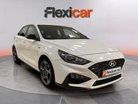 Begagnad Hyundai i30 N Line 120 HK (88 kW) 2023 Vit Sedan