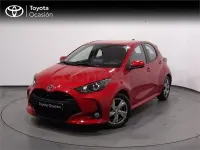 Usado Toyota Yaris Hybrid Active 116 CV (85 kW) 2025 Rojo Berlina