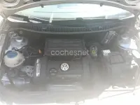 Usado VW Polo Advance 75 CV (55 kW) 2006 Gris / plata Utilitario