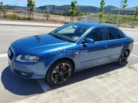 Usado Audi A4 140 CV (102 kW) 2005 Azul Berlina