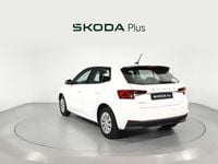 Usado Skoda Fabia Active 95 CV (69 kW) 2022 Blanco Utilitario