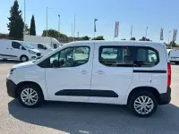 Usado Fiat Doblò 100 CV (73 kW) 2023 Blanco Monovolumen