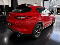 Usado Alfa Romeo Stelvio Super 201 CV (147 kW) 2018 Rojo SUV