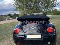 Usado VW New Beetle 100 CV (73 kW) 2004 Negro Utilitario
