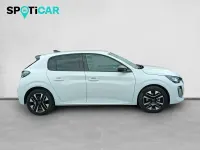 Usado Peugeot 208 Allure 100 CV (73 kW) 2025 Gris Utilitario
