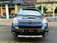 Usado Citroën Berlingo Feel 110 CV (80 kW) 2016 Gris / plata Monovolumen