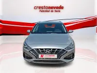 Usado Hyundai i30 120 CV (88 kW) 2021 Gris / plata Familiar