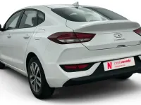 Usado Hyundai i30 120 CV (88 kW) 2020 Blanco