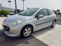 Usado Peugeot 207 90 CV (66 kW) 2007 Gris / plata Berlina