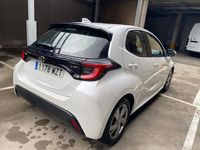 Usado Toyota Yaris Hybrid Active 116 CV (85 kW) 2025 Blanco Berlina