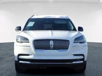 Usado Lincoln Aviator 400 CV (294 kW) 2023 Blanco SUV