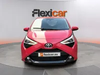 Usado Toyota Aygo X-play 72 CV (52 kW) 2019 Rojo Utilitario