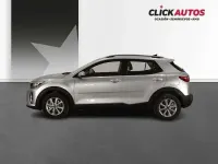 Usado Kia Stonic 79 CV (58 kW) 2025 Plateado SUV