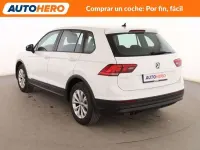 Usado VW Tiguan Edition 125 CV (91 kW) 2017 Blanco SUV