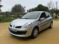 Usado Renault Clio II Privilege 100 CV (73 kW) 2006 Gris / plata Berlina