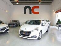 Usado Peugeot 208 Active 82 CV (60 kW) 2015 Blanco Utilitario