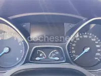 Usado Ford Focus Trend 125 CV (91 kW) 2015 Blanco Berlina