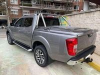 Usado Nissan Navara Tekna 190 CV (139 kW) 2018 Gris / plata Pickup/Camioneta