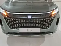 Nuevo DFSK E5 217 CV (159 kW) 2026 Verde SUV