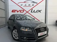 Usado Audi A3 Ambiente 105 CV (77 kW) 2011 Gris / plata Utilitario