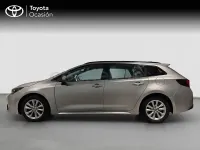 Usado Toyota Corolla Active 140 CV (102 kW) 2023 Gris / plata Familiar