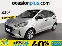 Usado Hyundai i10 67 CV (49 kW) 2022 Plateado Utilitario